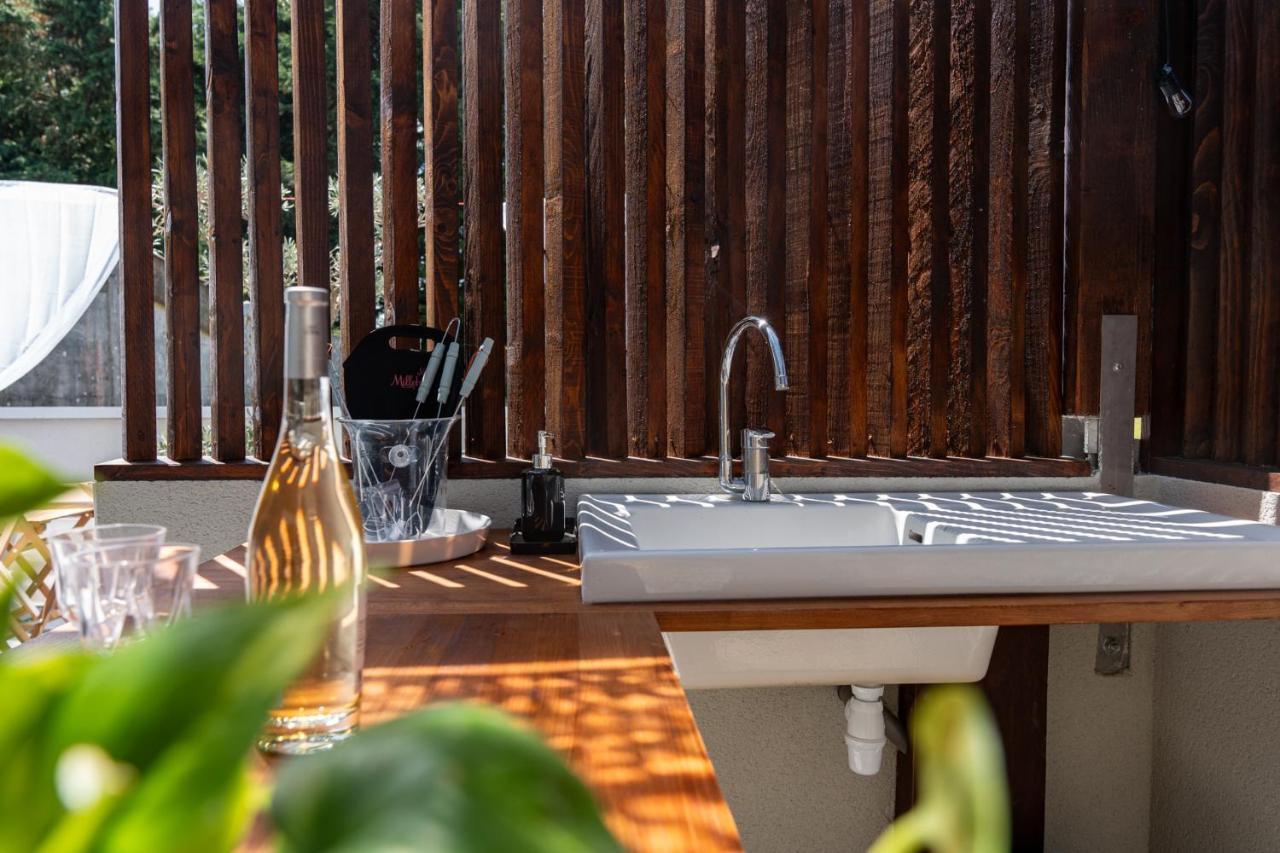 Yanna Lodge, Gite Classe 4 Etoiles Avec Spa Couvert Entierement Arrest Ngoại thất bức ảnh